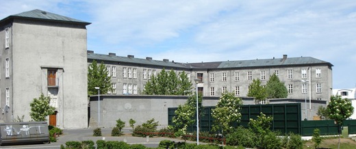 800px-Austurbaejarskoli